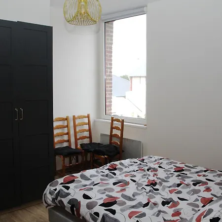 Appart Le Cocon, 64m2, Centre-ville アパート カンブレー